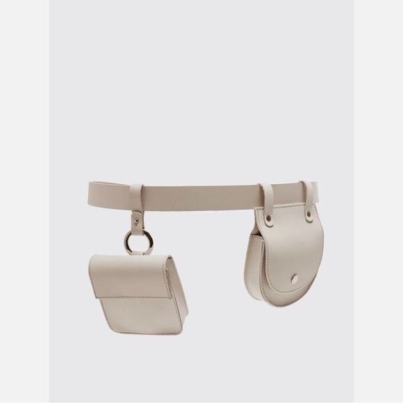 Zara Handbags - Elegant Cream Belt Bag